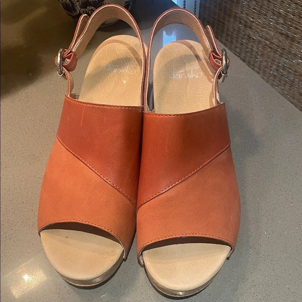 Dansko Madalyn Heeled Women's Slingback Sandals - size 41 or 10.5-11 - Picture 4 of 7